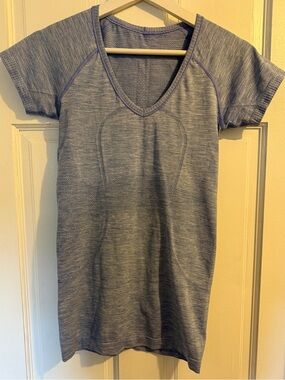 Lululemon Run: Swiftly Tech V Neck Heathered Lullaby